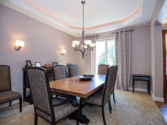 4th image of 6937 Blackthorne Ct