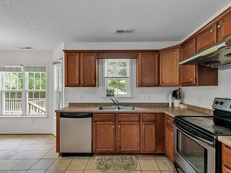 305 Foster Creek Rd — Photo 23