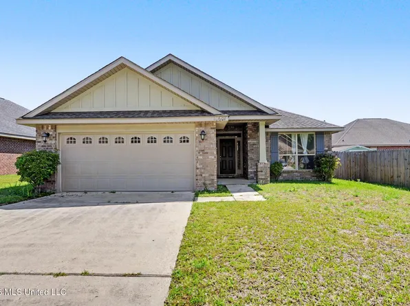 10601 Roundhill Dr, Gulfport, MS 39503
