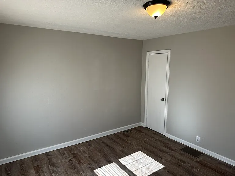 5138-40 English Ave #5140 — Photo 6