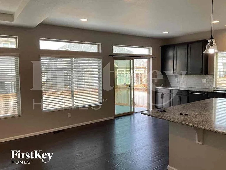 17985 E 107th Pl — Photo 6