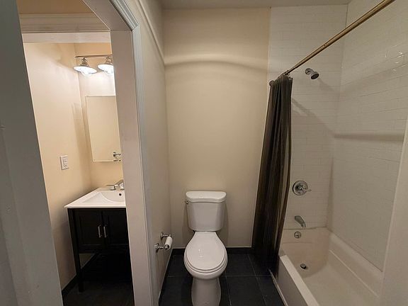 4th image of 416A Lafayette Ave APT 1