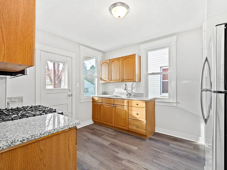 1627 Merchant St — Photo 12