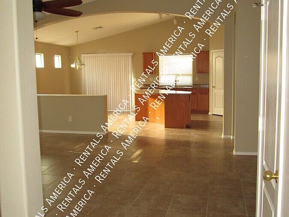 3rd image of 657 E Baker Dr