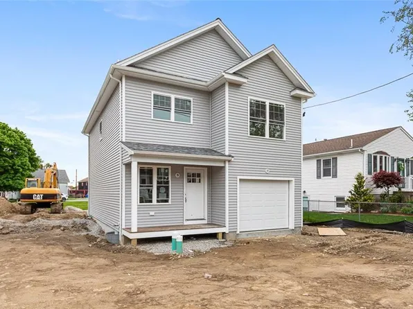7 Kinsman St, Cumberland, RI 02864