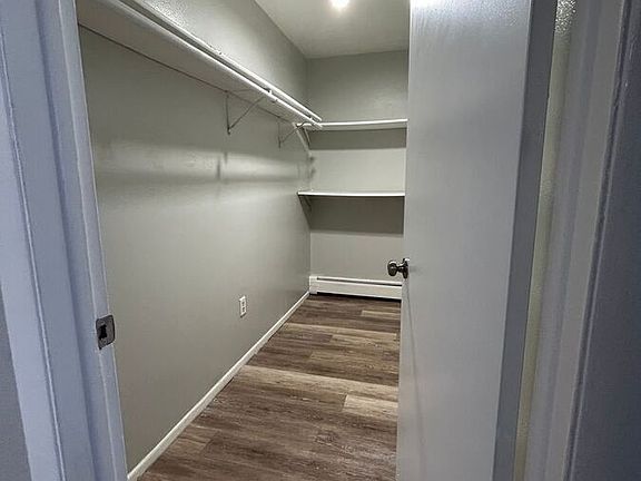 4th image of 849 S Union Blvd #6