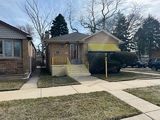 1st image of 8959 S Essex Ave