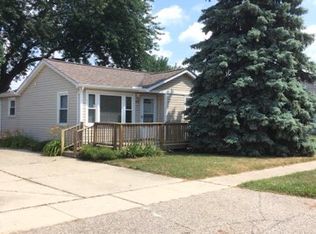 1415 Kenneth St, Burton, MI 48529