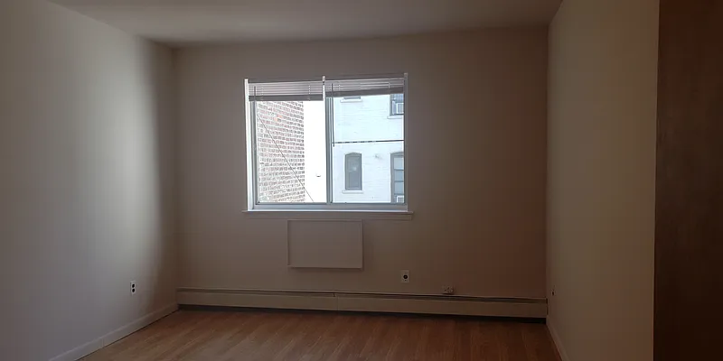 Rented by Lot & Units Realty Inc | media 21