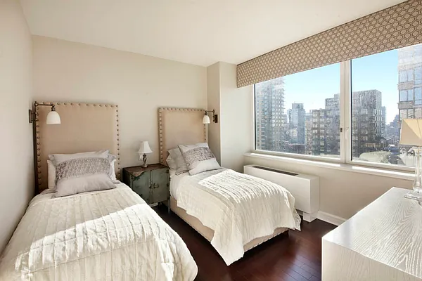 Sold by Town Residential | media 38