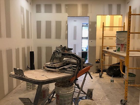 4th image of 234 E 81st St APT 3C