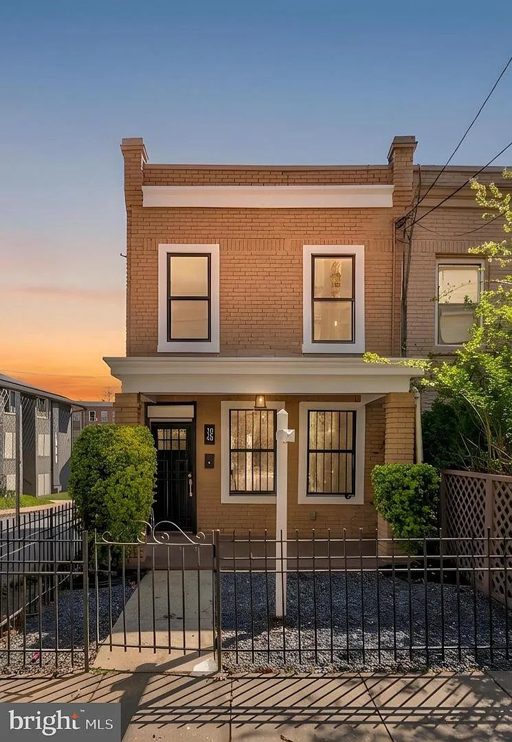 1845 Corcoran St NE photo 1