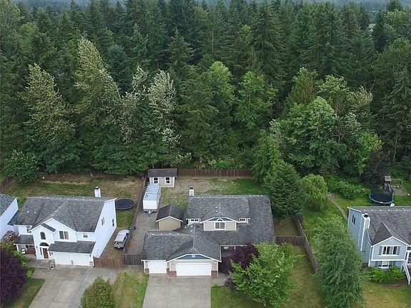 3rd image of 24705 107th Avenue Ct E