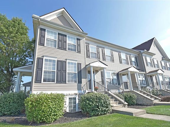 3rd image of 6464 Crab Apple Dr