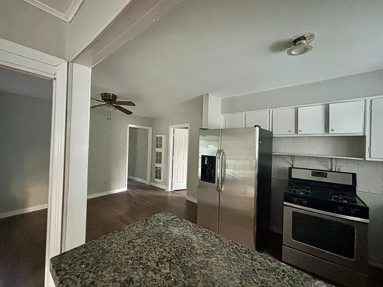 10214 Cheeves Dr — Photo 5