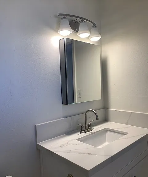 3335 S Pine St — Photo 12