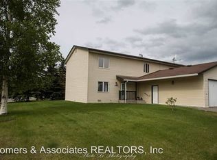 1238 Sutton Loop, Fairbanks, AK 99701