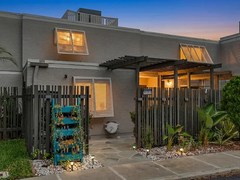 11313 NW 15th St — Photo 11