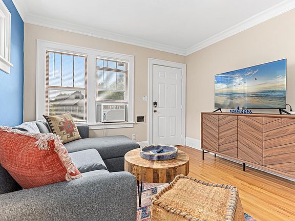 4th image of 1157 Charles Ave #1
