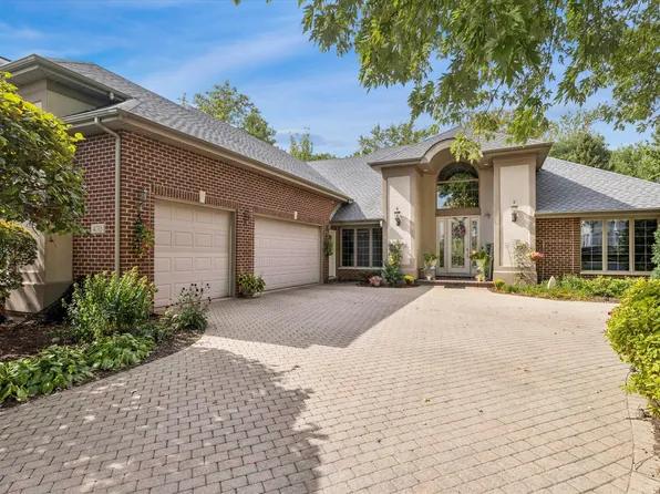 430 Shadow Creek Dr, Palos Heights, IL 60463