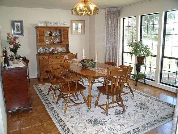 2nd image of 855 McNeill Cir