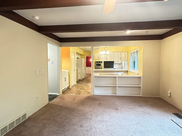3163 Plymouth Rd — Photo 31