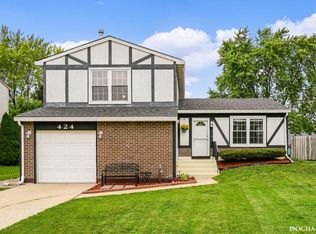 424 Seminole Ln, Bolingbrook, IL 60440