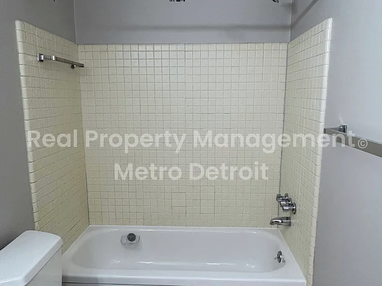 22108 Dante St #115 — Photo 12