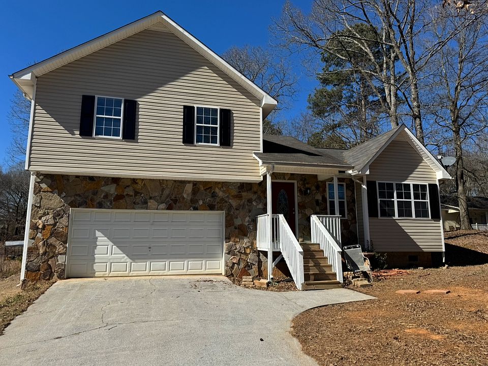 1st image of 759 Buck Blvd SE