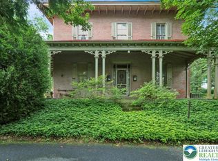 1670 Moselem Springs Rd, Hamburg, PA 19526