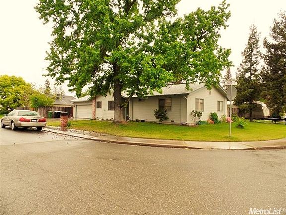 4th image of 621 Dixie Ln