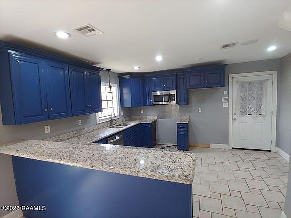 5th image of 113 Tara Dr