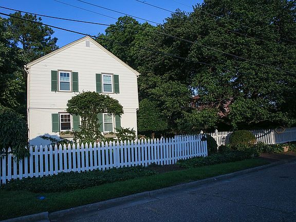 5th image of 225 Washington St