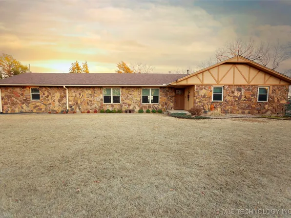 289 W Holiday Hills Rd, Eufaula, OK 74432