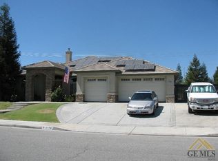 15558 Screaming Eagle Ave, Bakersfield, CA 93314