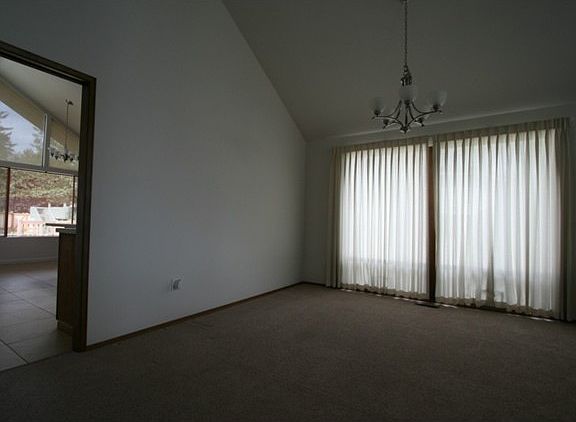 5th image of 4623 142nd Pl SE