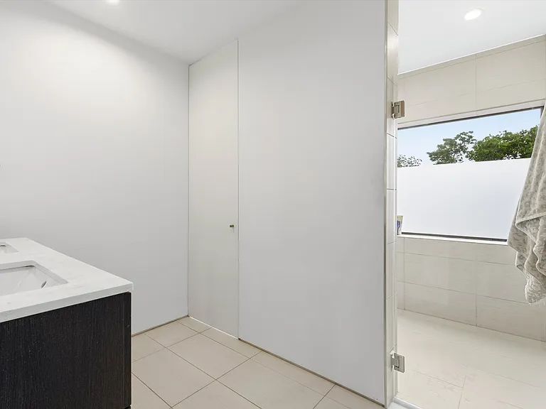 4322 Deere St — Photo 12