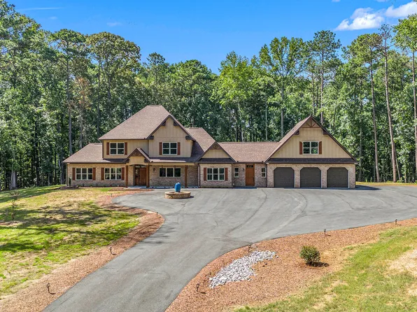 821 N Pomona Rd, Griffin, GA 30223