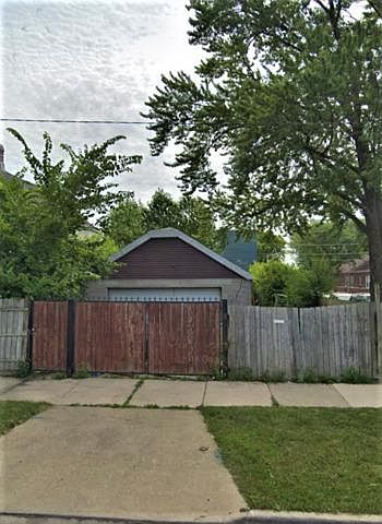 2nd image of 5159 S Albany Ave