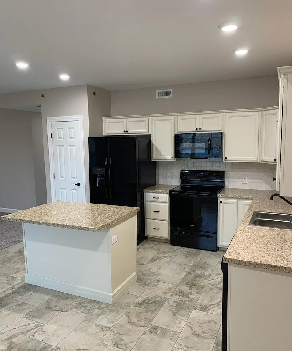 2 bed, $1,325 — Photo 2