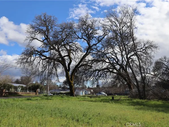 3395 Emerson St #17-18, Clearlake, CA 95422