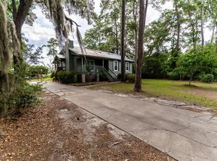 231 Pinetree Rd, Midway, GA 31320