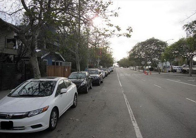 2nd image of 312 S Venice Blvd