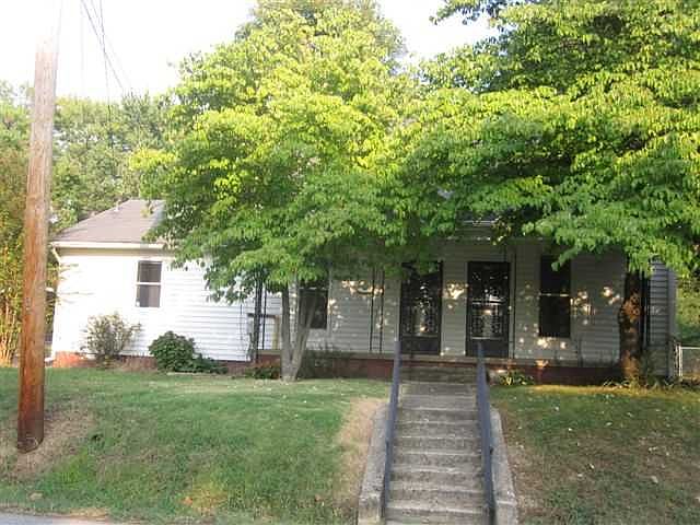 1st image of 1204 Watkins Ave