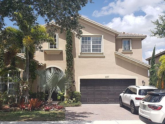 2nd image of 4437 Rainbow Ave