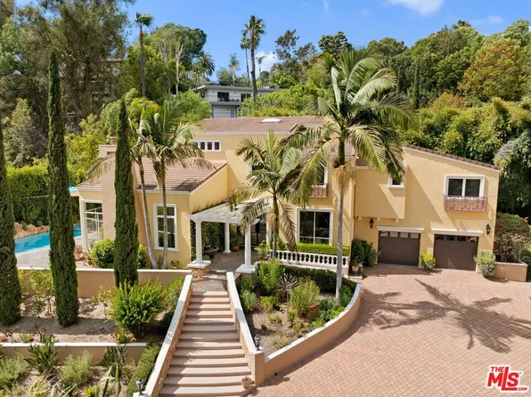 2668 Astral Dr, Los Angeles, CA 90046