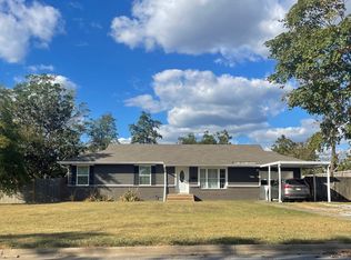 1501 W Poplar St, Rogers, AR 72758