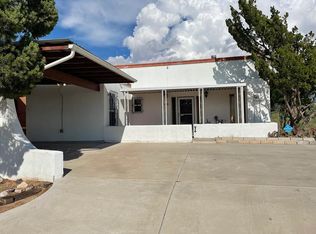 708 Western Dr, Rio Communities, NM 87002