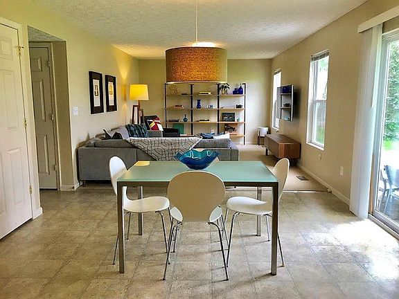 2nd image of 215 Winter Hill Pl