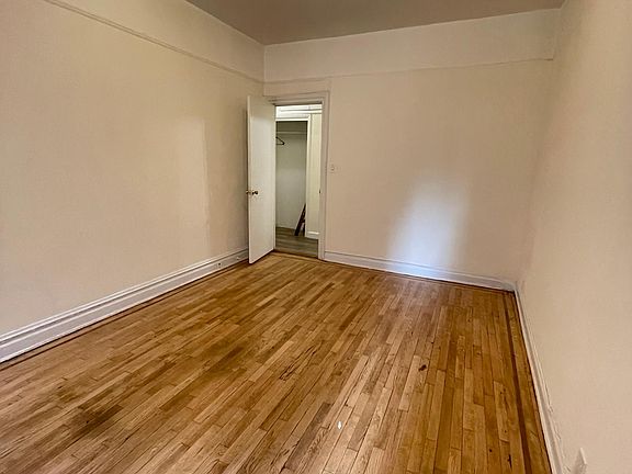 2nd image of 3115 Brighton 6th St #L
